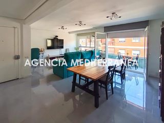 Pis a Nou Moles. Espectacular 6º piso reformado de 142 m2 con ascensor y balcón e