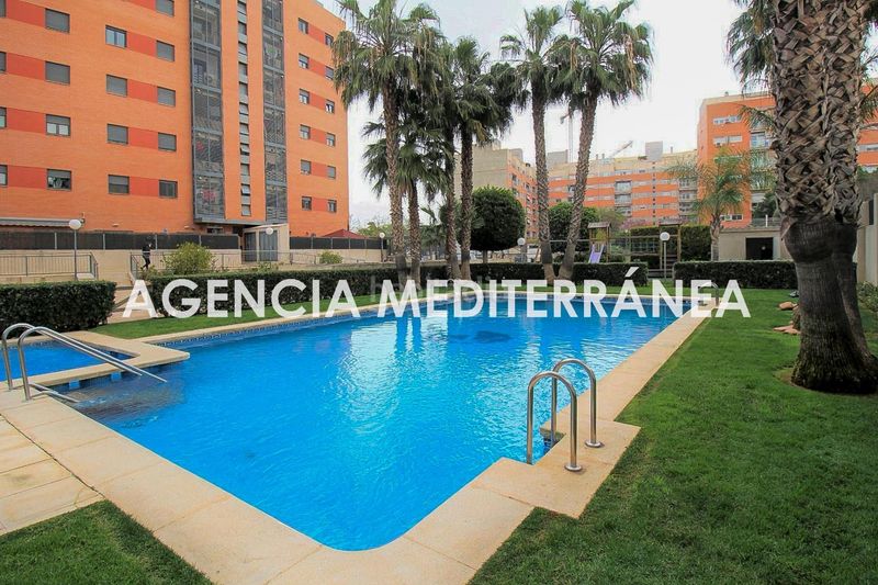 Foto d90de1d3-87d3-4959-bdba-7a91e80af2b8. Pis amb calefacció aparcament piscina a Nou Benicalap Valencia