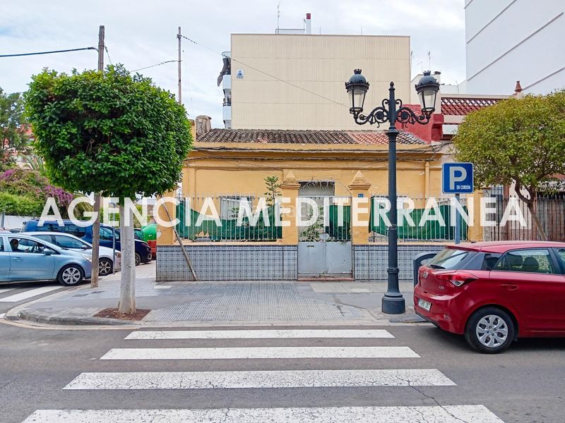 Foto 1b6a1a0e-4255-416d-b97e-0c0859eb1578. Casa a Centro Ciudad Paterna