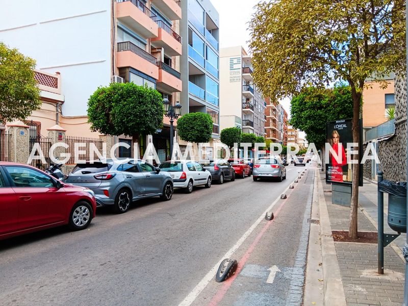 Foto 749e800e-cf9d-4ff7-aa22-ddba43b24fa3. Casa a Centro Ciudad Paterna
