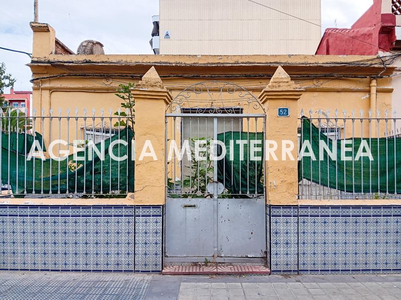 Foto f1883373-cb2e-404b-a44d-a5f1ffdbdd54. Casa a Centro Ciudad Paterna
