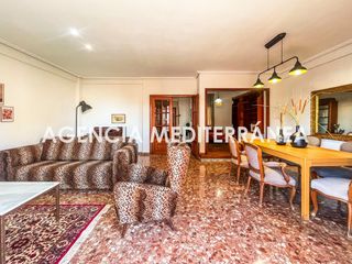 Miete Etagenwohnung in Picassent. Amplio piso en alquiler en el centro de picassent