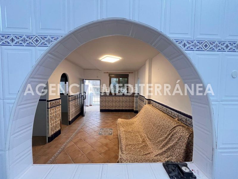 Foto 7f6ed1e0-0181-4761-91d5-d8fcb52f0932. Casa adossada a Oliva nova Oliva