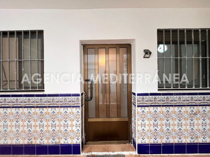 Foto ba89eb92-afd3-4066-a70c-03b5ffdc3f32. Casa adossada a Oliva nova Oliva