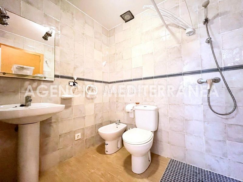 Foto eab0c5a8-cbcd-48e3-b46b-1917e38dc39d. Casa adossada a Oliva nova Oliva