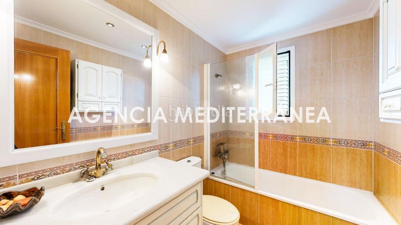 Foto 68aa6b45-a612-42fb-8ed6-e86d851439a3. Towny house with heating parking pool in Rascanya Pobla de Vallbona (la)