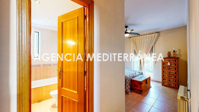 Foto 70a2be84-57d3-4cdf-9bb0-edc4250f4e2e. Towny house with heating parking pool in Rascanya Pobla de Vallbona (la)