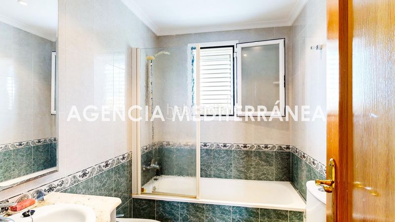 Foto b10500d8-3722-44c8-b437-1fbfa1c8d674. Towny house with heating parking pool in Rascanya Pobla de Vallbona (la)