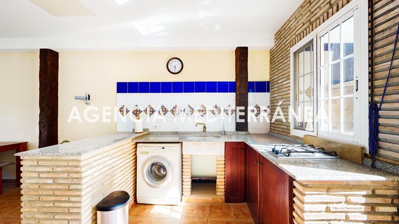 Foto b5d567c1-df66-451b-9384-3270d73b6b71. Towny house with heating parking pool in Rascanya Pobla de Vallbona (la)
