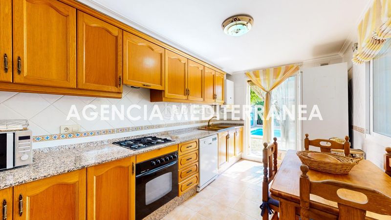 Foto bd69386a-25a7-446d-abfd-1f66e4ea4ece. Towny house with heating parking pool in Rascanya Pobla de Vallbona (la)