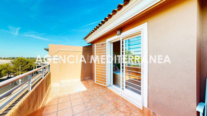 Foto 6035707a-efbc-4951-8c80-05e498396ad7. Casa adosada adosado en venta en san antonio de benageber, con piscina independiente. en San Antonio de Benagéber