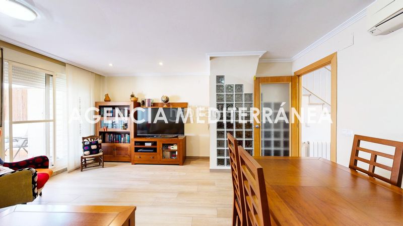 Foto aaf8dfca-85a5-4d15-96fc-acb250efa5ad. Casa adosada adosado en venta en san antonio de benageber, con piscina independiente. en San Antonio de Benagéber
