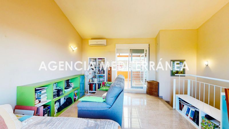 Foto b26c02e2-1af1-4c51-b656-f8ecca6b0510. Casa adosada adosado en venta en san antonio de benageber, con piscina independiente. en San Antonio de Benagéber