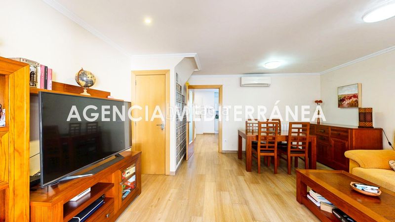 Foto f5b32cec-960f-41fd-a991-e4b64d33c324. Casa adosada adosado en venta en san antonio de benageber, con piscina independiente. en San Antonio de Benagéber