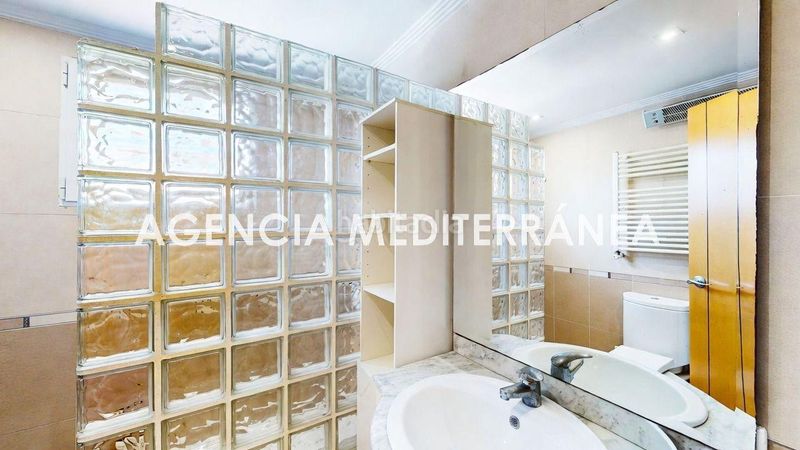 Foto fae8eebe-f0d9-465a-8b30-3f8a189d5c95. Casa adosada adosado en venta en san antonio de benageber, con piscina independiente. en San Antonio de Benagéber