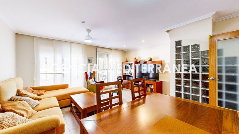 Foto fb97ca35-ee58-441c-9724-7ca3ce59dc6b. Casa adosada adosado en venta en san antonio de benageber, con piscina independiente. en San Antonio de Benagéber