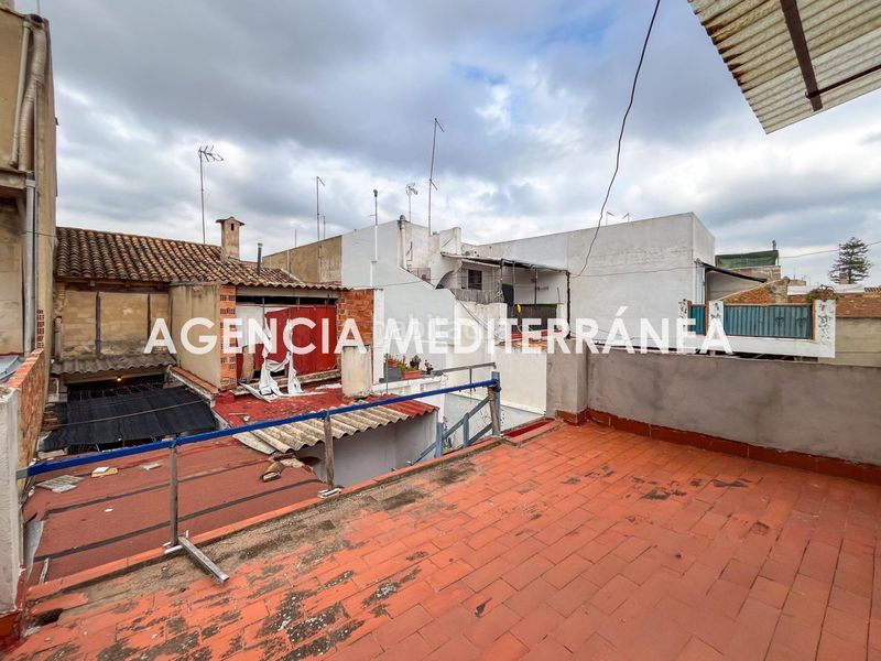 Foto a06695ea-3f63-4c2e-8f2a-38fbd1001f44. Casa a Alcácer