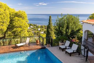Xalet a Las Rotas / Les Rotes. Fantastica villa mediterránea con vistas panorámicas al mar en l