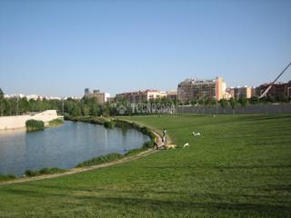 Local Comercial  Carrer de l'alcalde albors. Almacn en venta en valencia