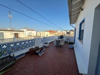 Pis a Centro. Piso en venta en chiva