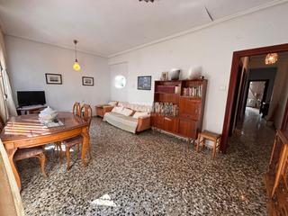 Etagenwohnung in Nou Moles. Piso en venta en valencia