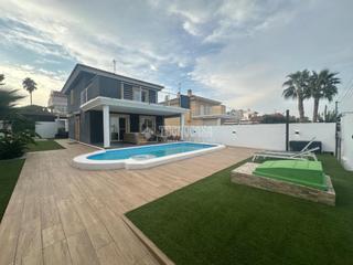 Maison à Olimar-Carambolo-Atalaya de Levante. Casa en venta en chiva