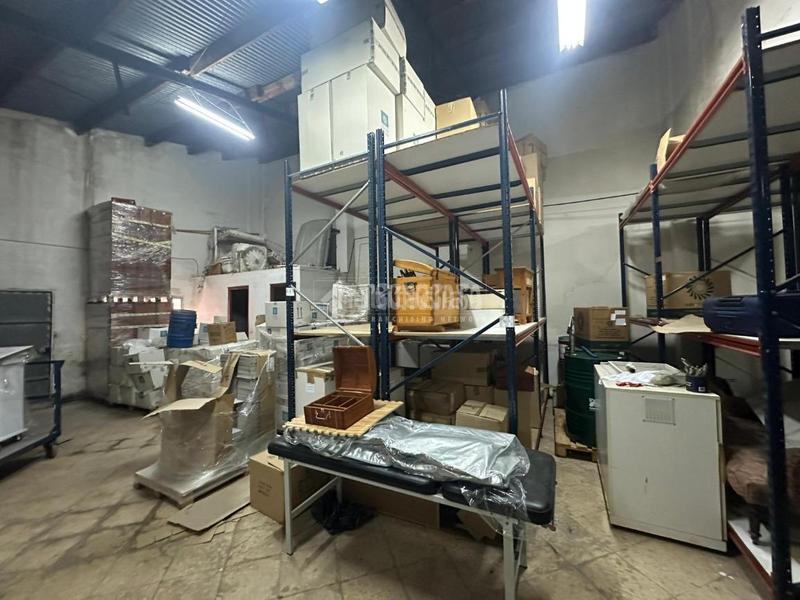 Foto 0ffaff88-e139-424f-970d-0feaa72988be. Locale commerciale in Nou Moles Valencia