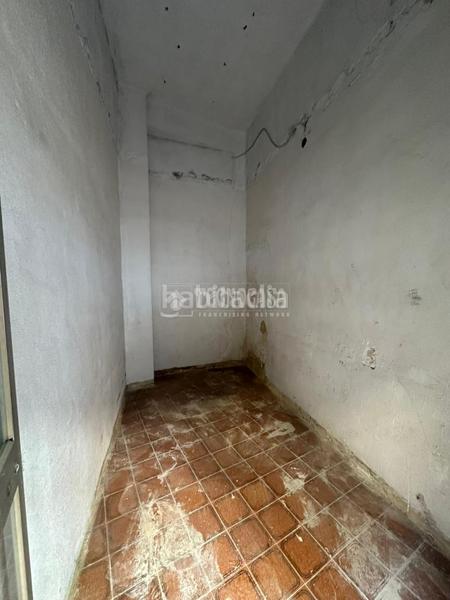 Foto 2245147a-f411-4fcb-8858-b432546cce23. Locale commerciale in Nou Moles Valencia