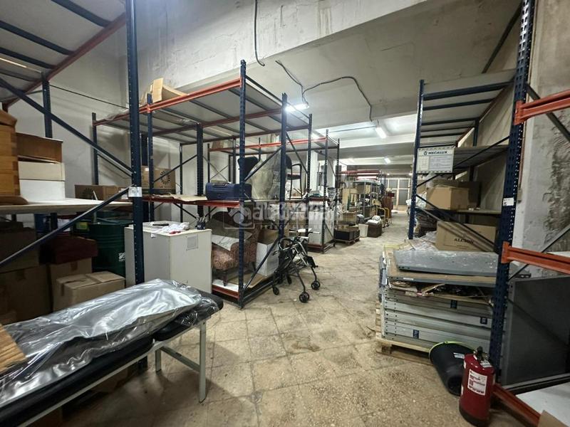 Foto d90355ab-e0a5-4fbc-b4a6-e5c7b2111056. Locale commerciale in Nou Moles Valencia