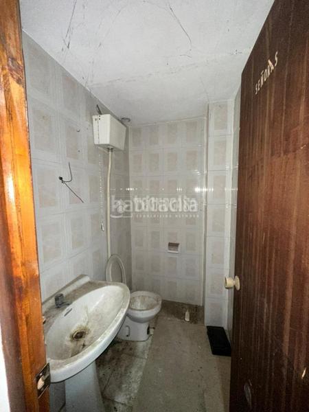 Foto ec875337-debd-42c1-8868-61ed25f19266. Locale commerciale in Nou Moles Valencia