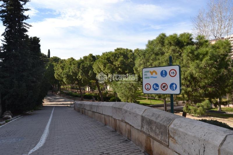 Foto e88be78d-57fc-4514-9ad5-7a6f2c3660d2. Pis amb aparcament a Nou Moles Valencia