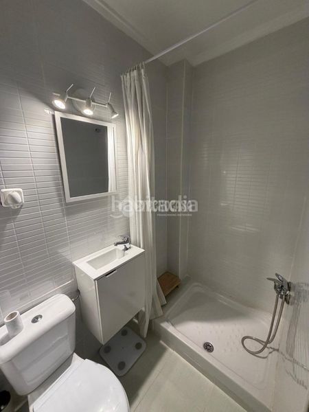 Foto 2540732c-35d8-4ecc-8e3d-ab2c6cd1b97a. Pis a Nou Moles Valencia