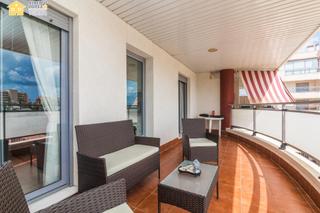 Pis a Los Arenales del Sol. Vivienda urbanización moderna con gran terraza padel, piscina, l