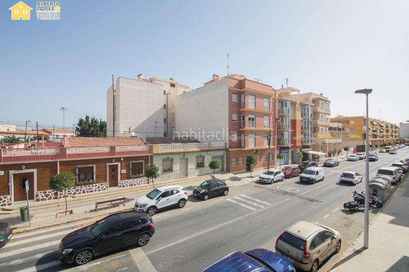 Foto f466ddb4-e2bf-4d39-b98a-1c34155ee25e. Apartament amb aparcament a El Altet Elche / Elx