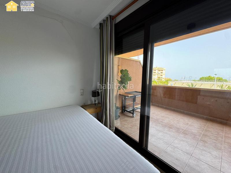 Foto 169c8363-085c-42e0-9e71-8c260cf645bd. Rent flat with heating parking pool in Los Arenales del Sol Elche / Elx