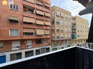 Rent Flat in Reina Victoria - Miguel Hernández. Piso en alquiler en elche en zona bien comunicada