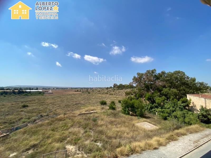 Foto abb4bfee-2c38-4e8d-8bd7-d5797bfb81ef. Miete etagenwohnung mit parking in El Altet Elche / Elx