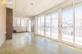 Àtic a Pont Nou - Corazón de Jesús. Ático doble en blas valero con terrazas a 2 calles