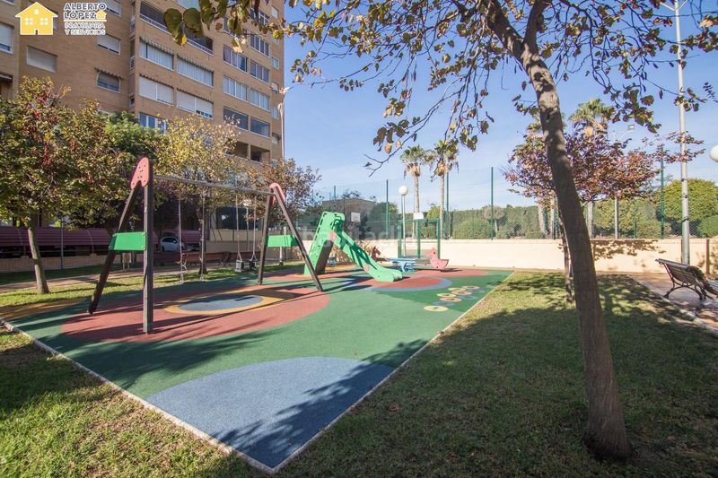 Foto 1380b0c9-6434-4d04-9c9e-350742f3a509. Apartament amb calefacció aparcament piscina a Babel Alicante