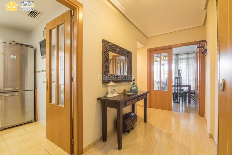 Foto 50da57b7-3b7a-4d7d-894b-1788fba8f1ba. Apartament amb calefacció aparcament piscina a Babel Alicante