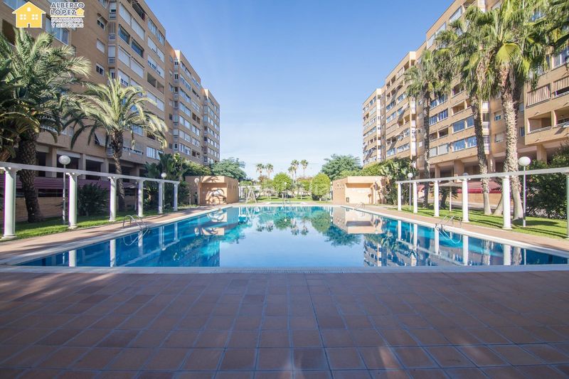 Foto 7e9b21e8-6ac9-4f38-8c43-c4b0c539627d. Apartament amb calefacció aparcament piscina a Babel Alicante