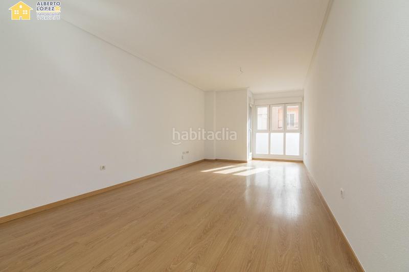 Foto b3dac844-8f94-47e5-8904-a9d8fd3a1839. Apartment in El Altet Elche / Elx