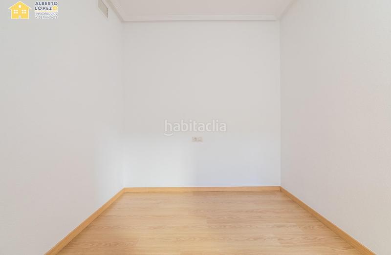 Foto c5412674-c5f0-4f6e-95e9-e8f136086728. Apartment in El Altet Elche / Elx