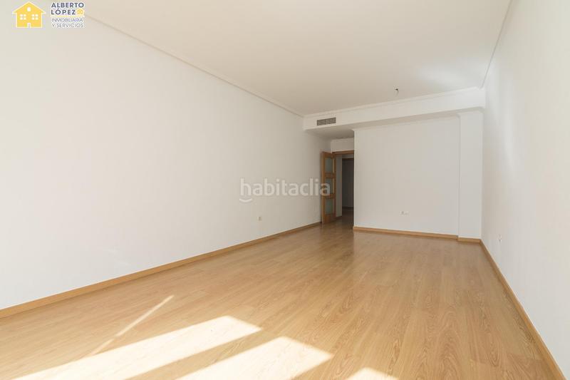 Foto d562f22e-7fbf-42fd-952c-dd03e8e58cd1. Apartment in El Altet Elche / Elx