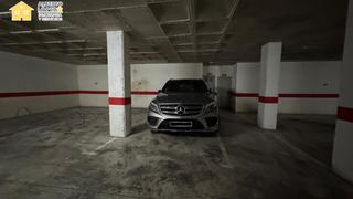 Parking coche en El Altet