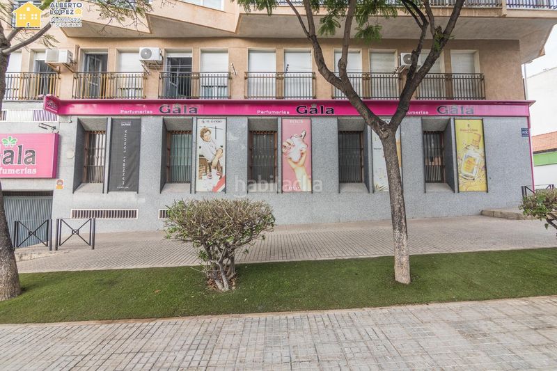 Foto 696734d0-ed55-45b2-97cb-e61e096d61c1. Local comercial a El Altet Elche / Elx