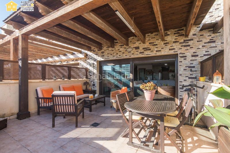 Foto 04b34957-87d1-4ed6-acbe-117d1f842197. Casa amb aparcament piscina a Los Arenales del Sol Elche / Elx