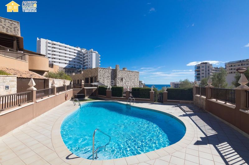 Foto a1d35b95-4977-4ae6-a804-764f9ffab100. Casa amb aparcament piscina a Los Arenales del Sol Elche / Elx