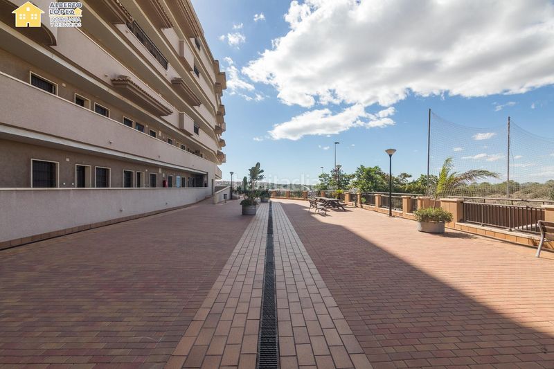 Foto a8e05af8-1d27-467e-a77e-5939b9d64e3a. Casa amb aparcament piscina a Los Arenales del Sol Elche / Elx