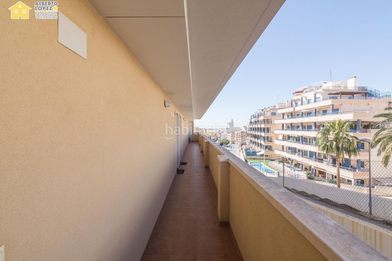 Foto ed3f2a12-84ae-4a69-878c-63c93dfc4bdc. Pis amb aparcament piscina a Calas Santiago Bernabeu Santa Pola